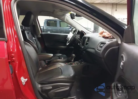 2018 Jeep Compass Trailhawk 4X4 from USA, damaged, VIN 3C4NJDDB9JT470005